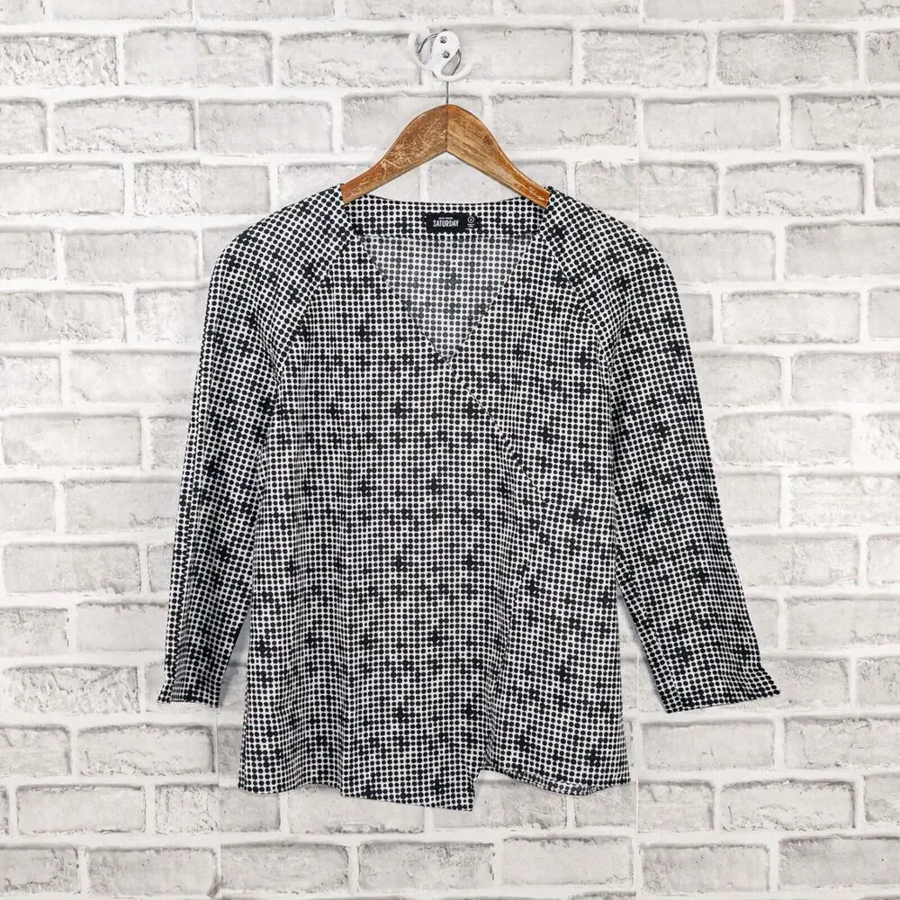 KATE SPADE V-neck Blouse White Black geo polka dot size 4